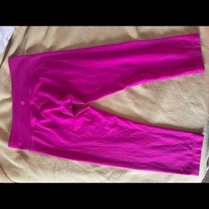 Size 8 lululemon cropped pink leggings